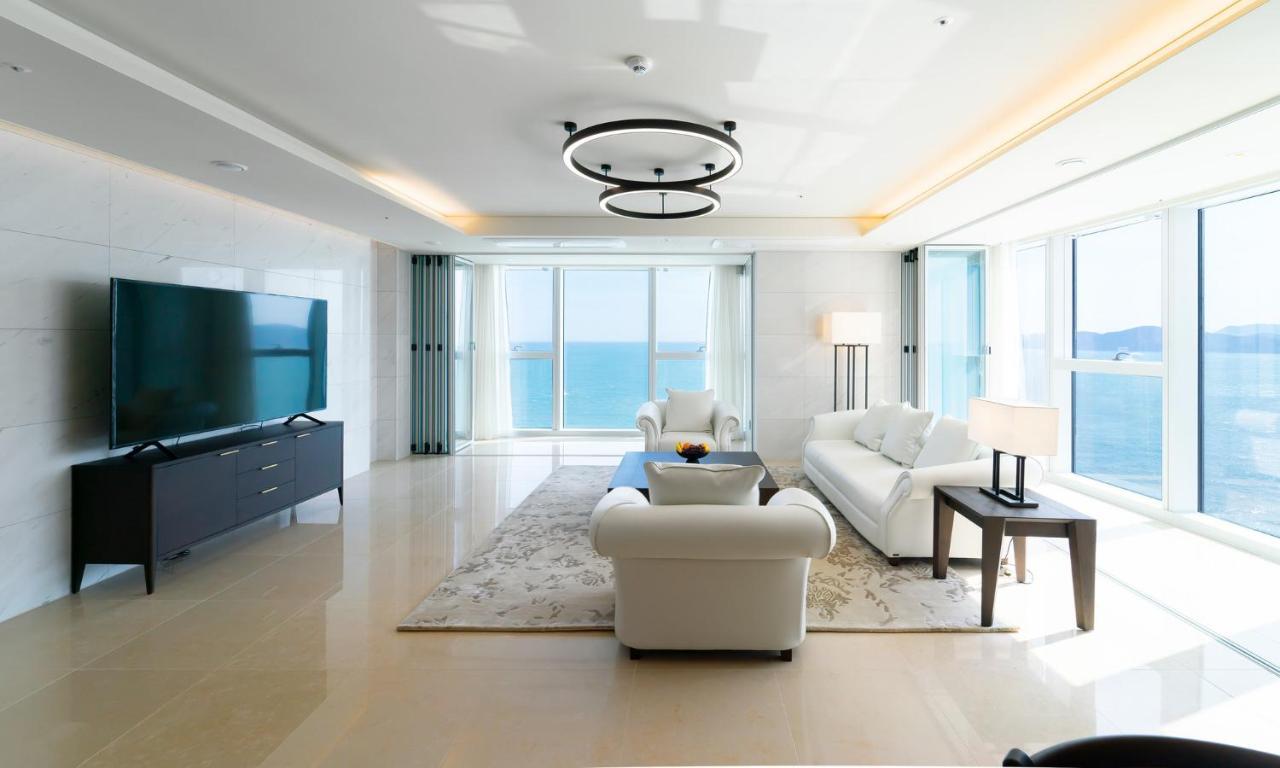 Grand Lct Residence Busan Exterior foto